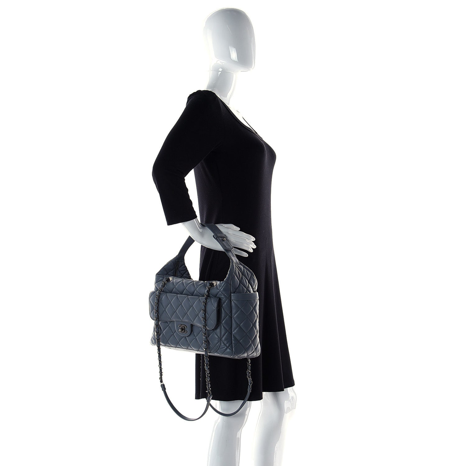 Chanel Lambskin Quilted Hobo Blue 4 of 32