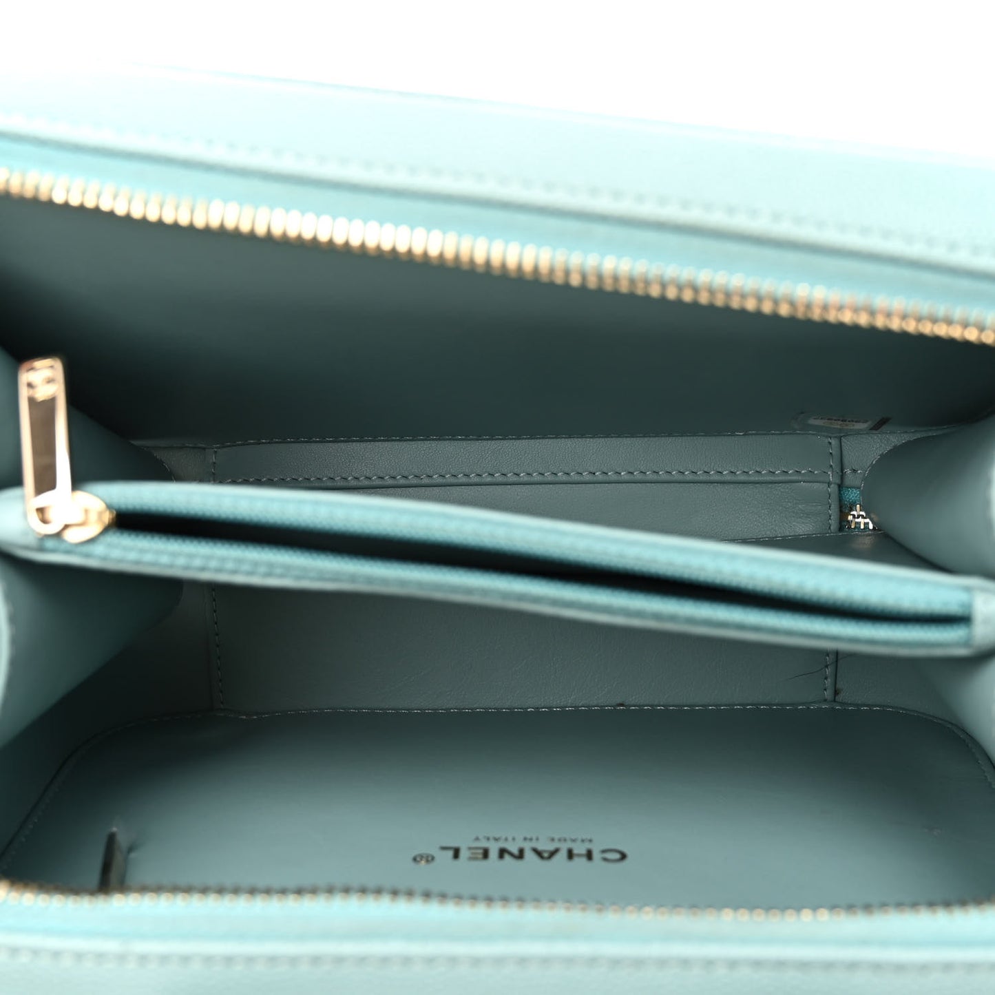 Caviar Quilted Medium CC Filigree Vanity Case Light Blue