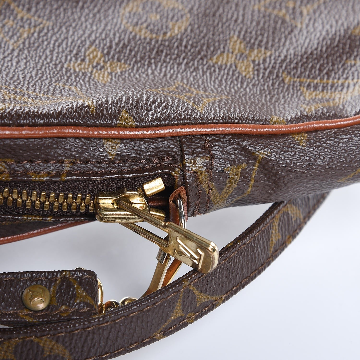 Louis Vuitton Monogram Danube 15 8 of 12