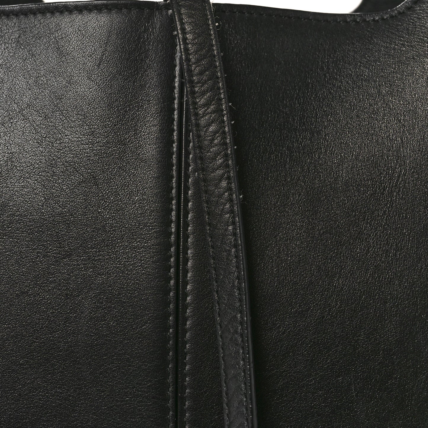 Supple Natural Calfskin Medium Tri-Fold Bag Black