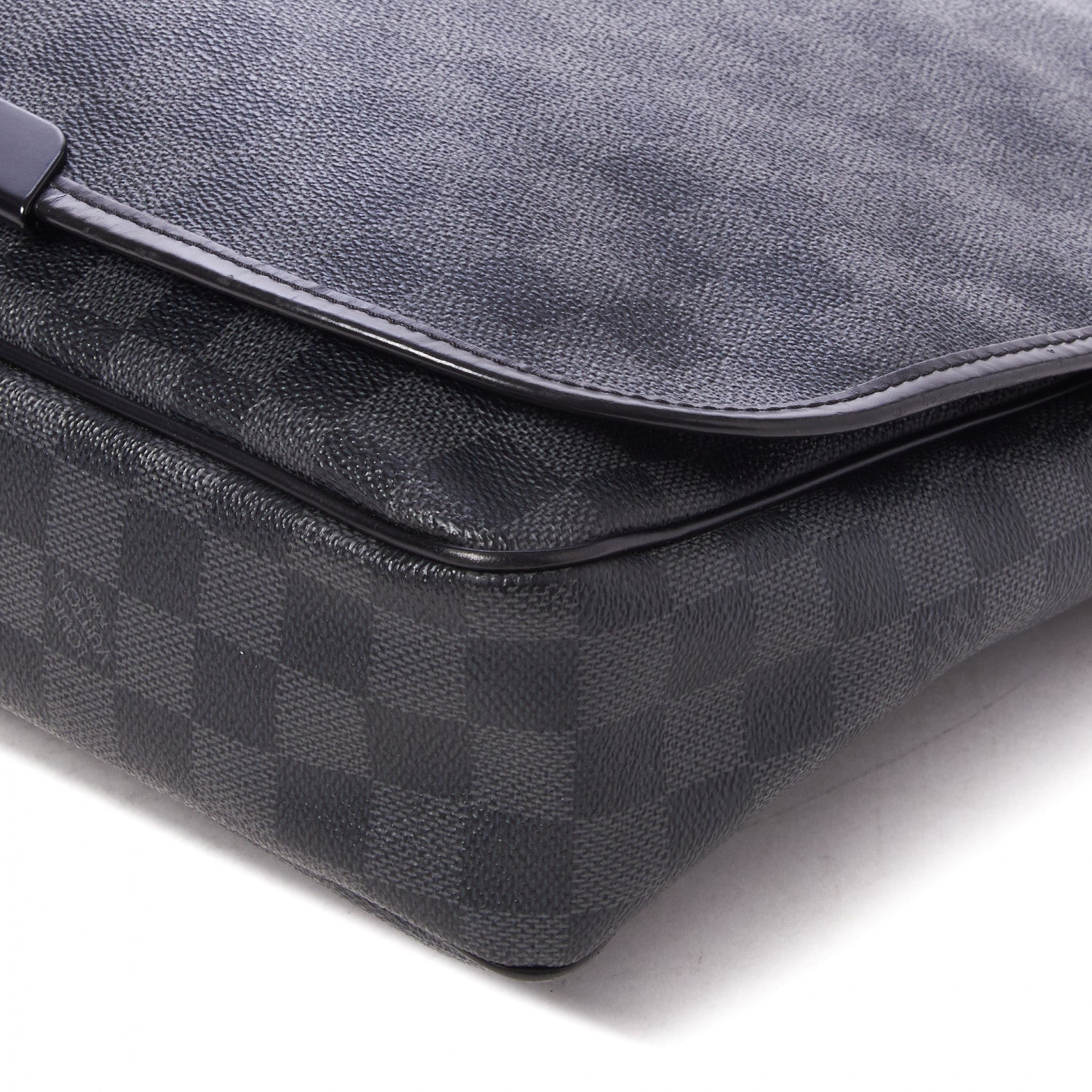 Louis Vuitton Damier Graphite Daniel MM 4 of 8