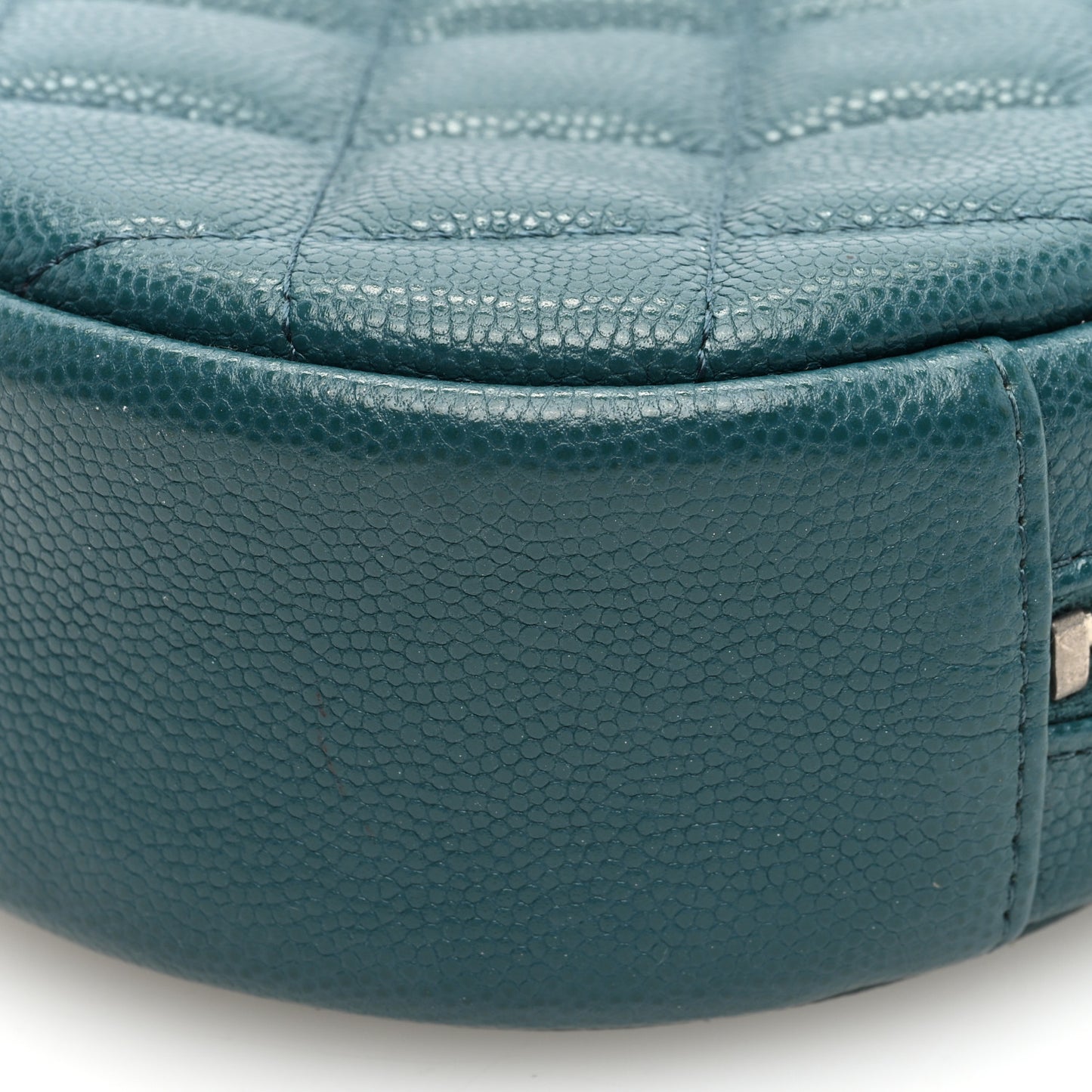 Caviar Quilted Round Clutch With Chain Green