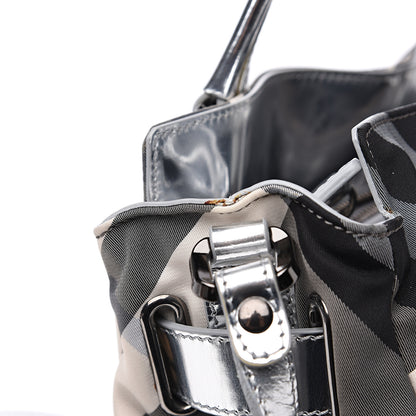Burberry Nylon Beat Check Lowry Silver 9 of 10