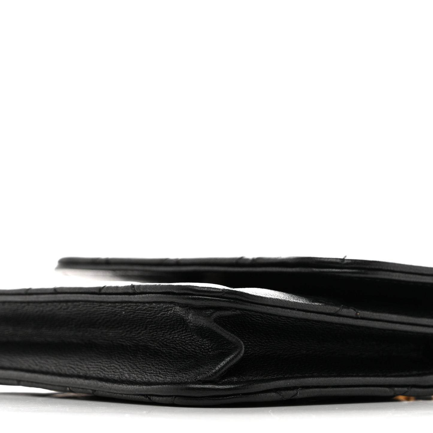Lambskin Quilted Pearl Crush Clutch With Chain Black
