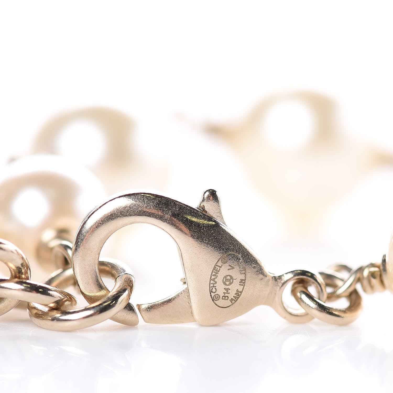 Chanel Pearl CC Bracelet Gold 3 of 4