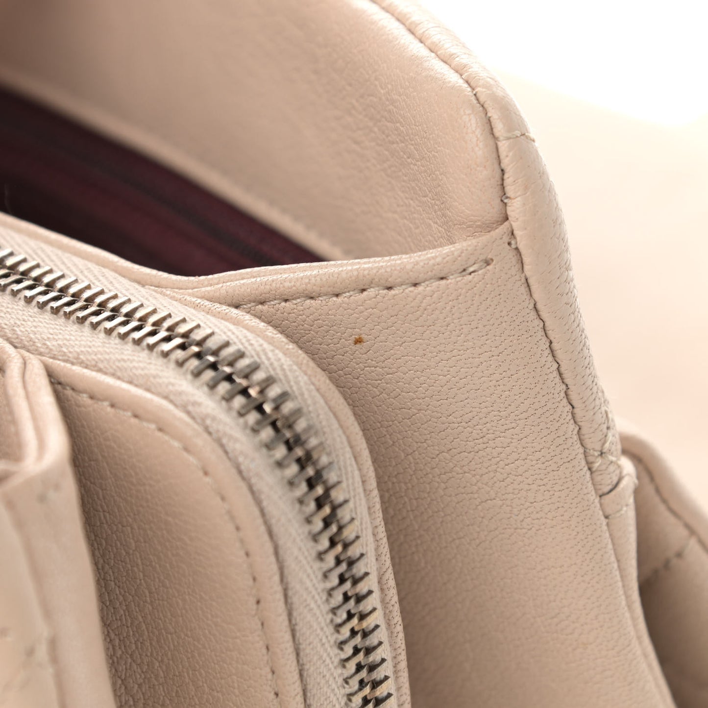 Shiny Sheepskin Quilted Small Trapezio Flap Beige