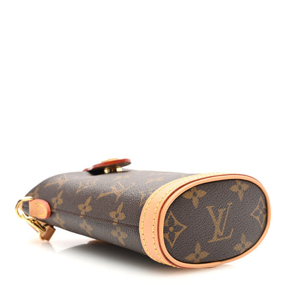 Louis Vuitton Monogram Fold Me Pouch 4 of 9