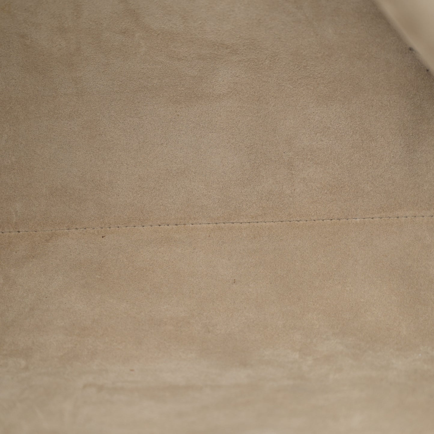 Grained Calfskin Low Key Cabas MM Clay