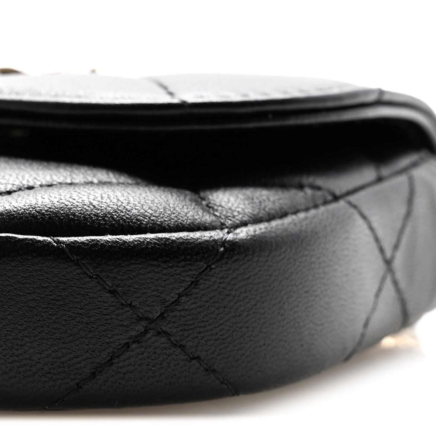 Lambskin Quilted Pearl Top Handle Clutch With Chain Black