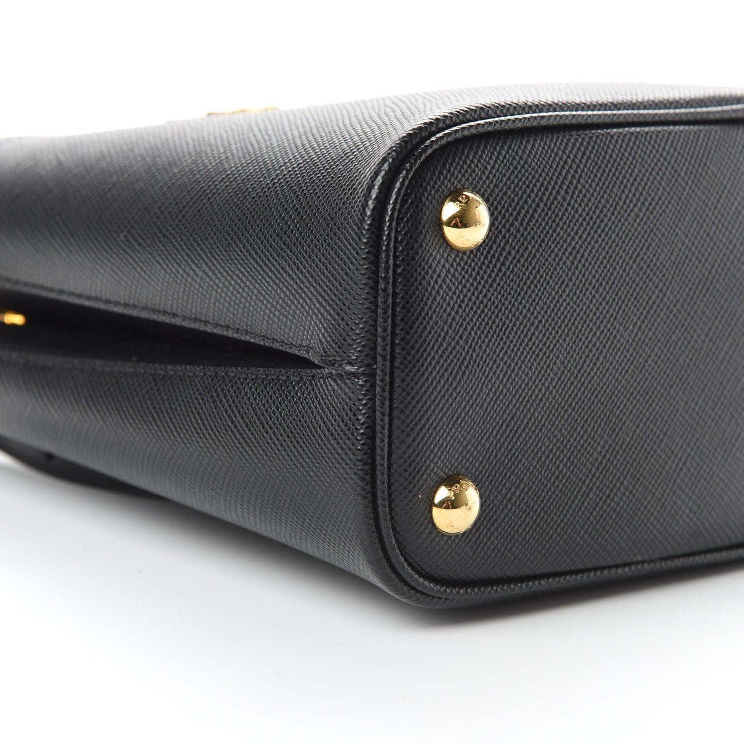 Saffiano Cuir Small Panier Bucket Bag Black Fuoco