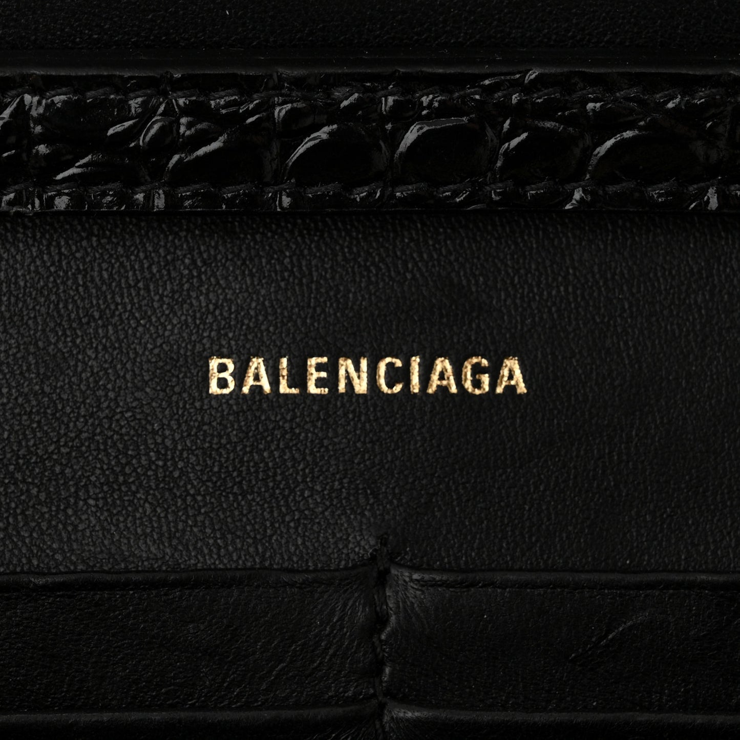 Shiny Calfskin Crocodile Embossed Hourglass Chain Bag Black
