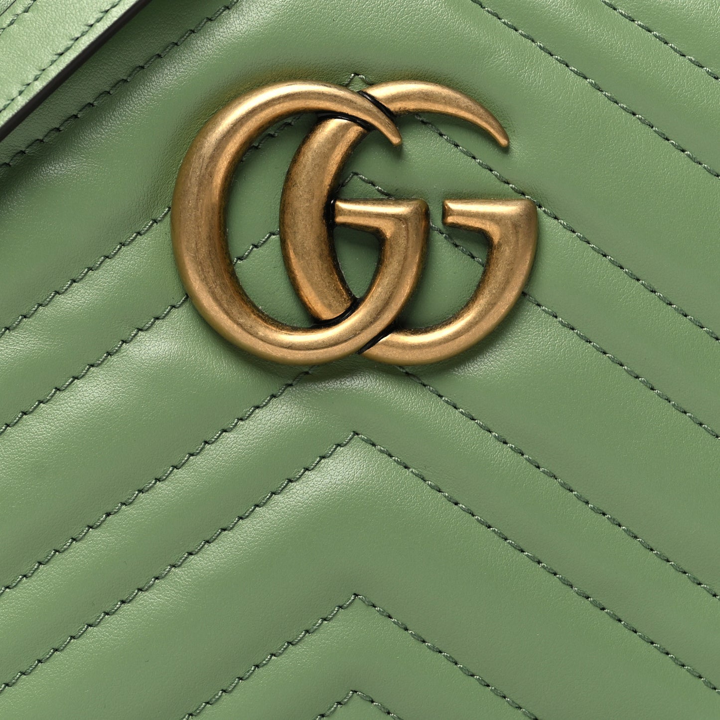 Calfskin Matelasse Chevron Small GG Marmont Chain Shoulder Bag Salamander Green