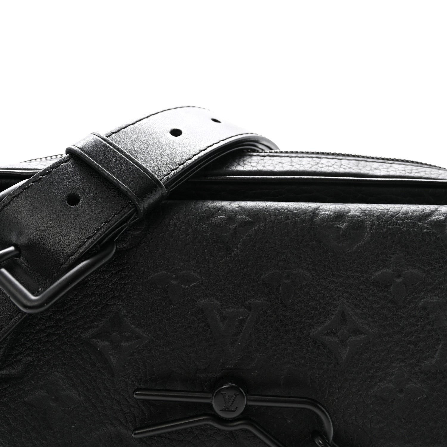 Louis Vuitton Taurillon Monogram Steamer Messenger Black 1889857