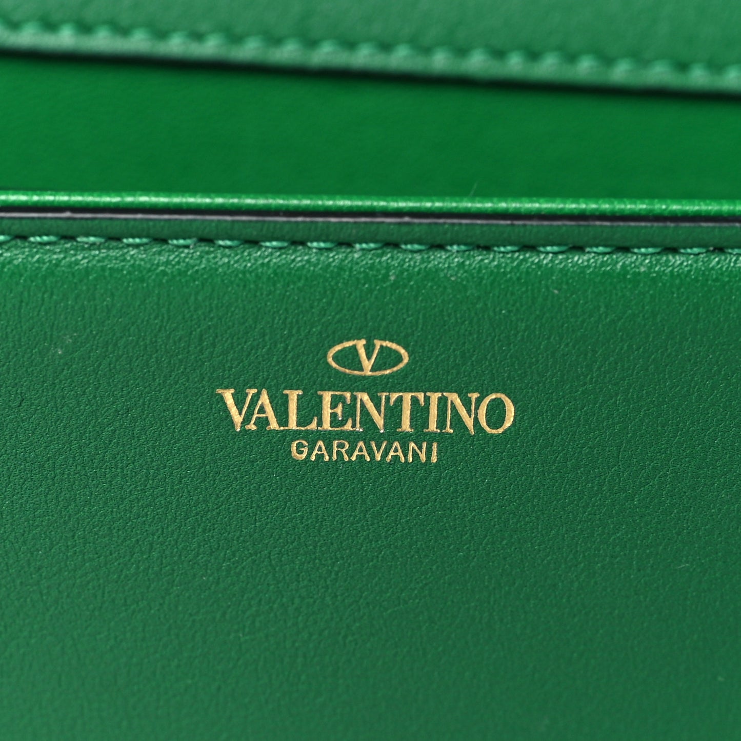 Calfskin Vlogo Loco Shoulder Bag Gea Green
