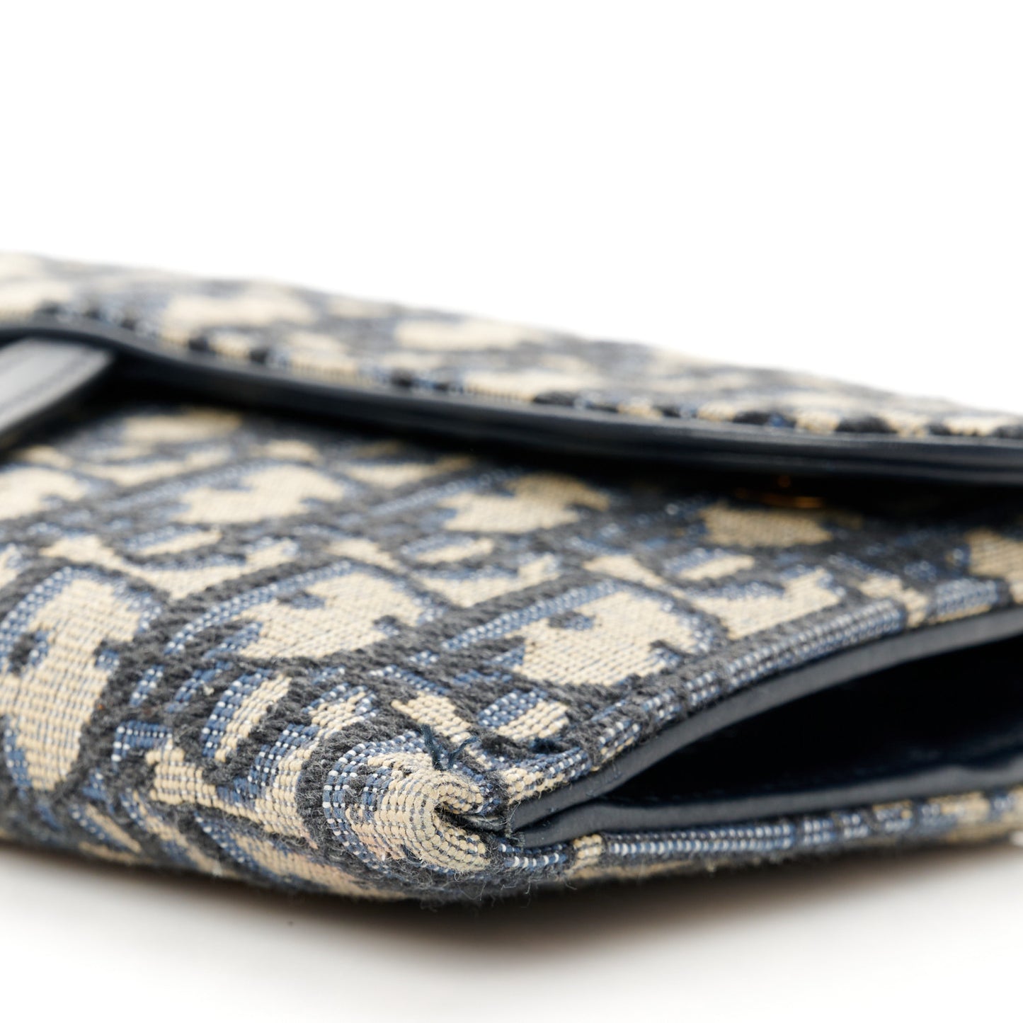 Oblique Saddle Chain Long Wallet Blue