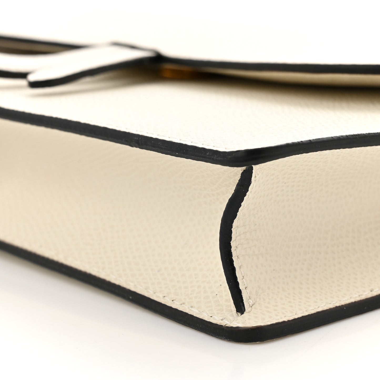 Grained Calfskin Saddle Chain Pouch Off White