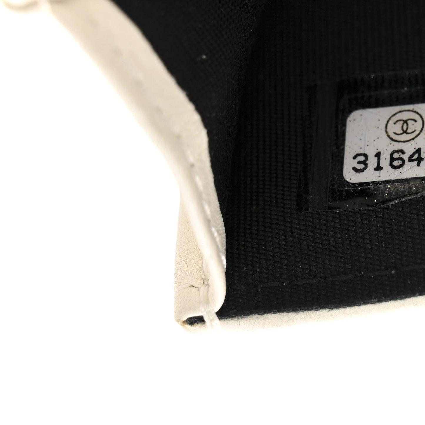 Caviar Quilted My Everything Belt Flap Card Holder White