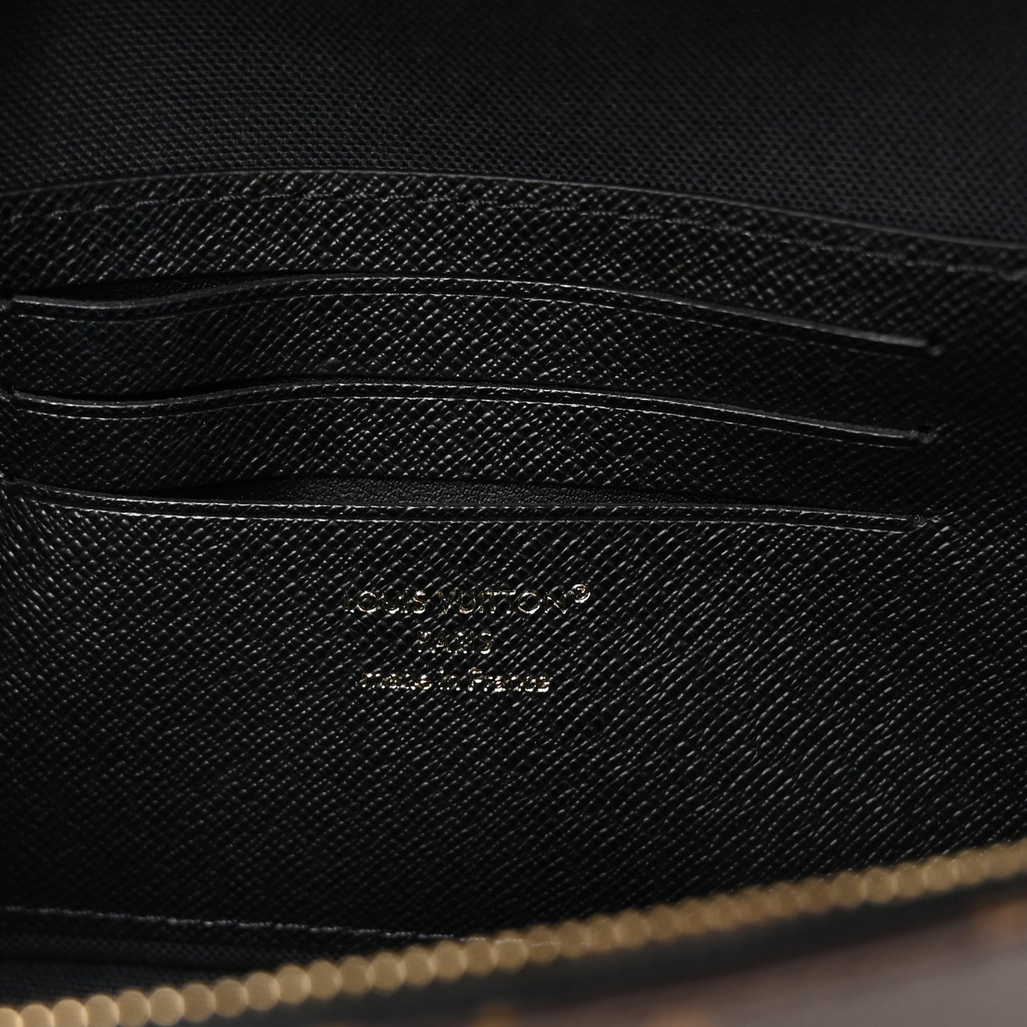 Reverse Monogram Ivy Wallet On Chain