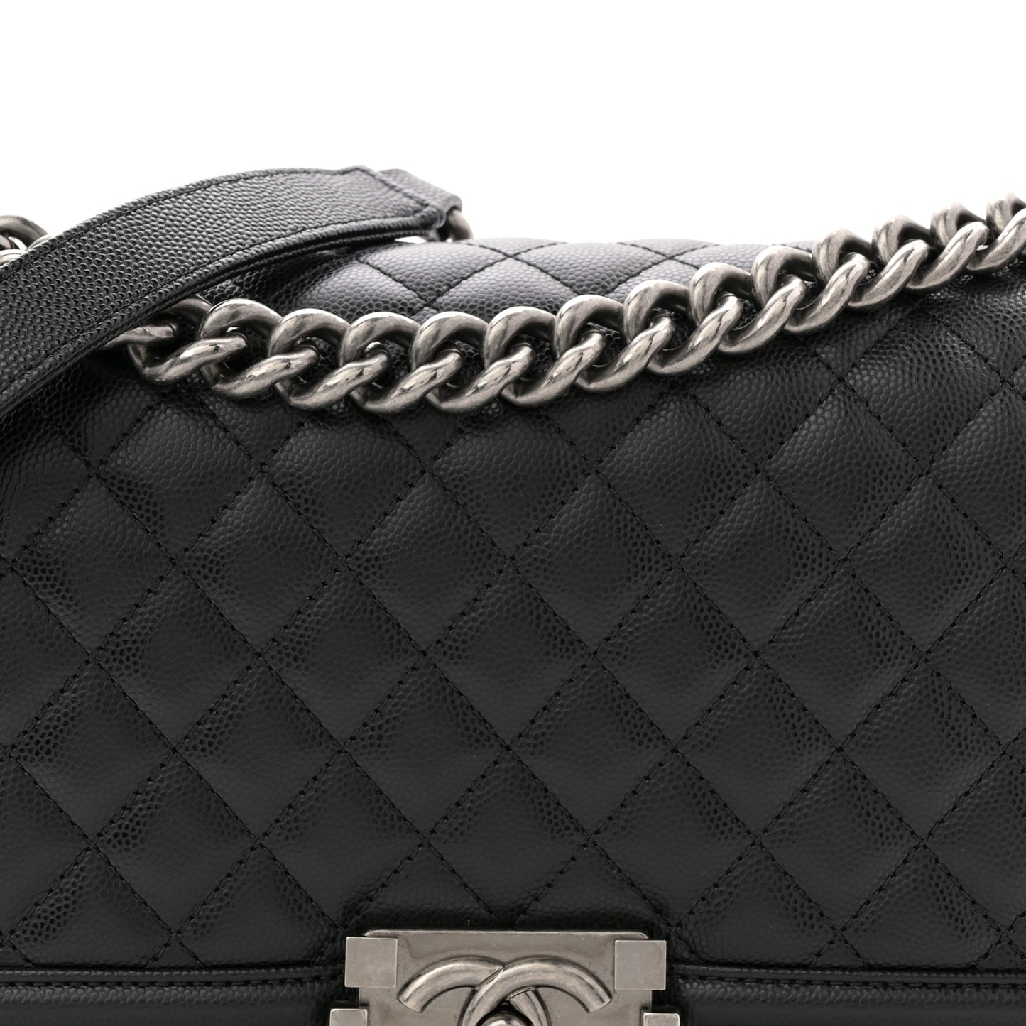Caviar Quilted Medium Boy Flap Black
