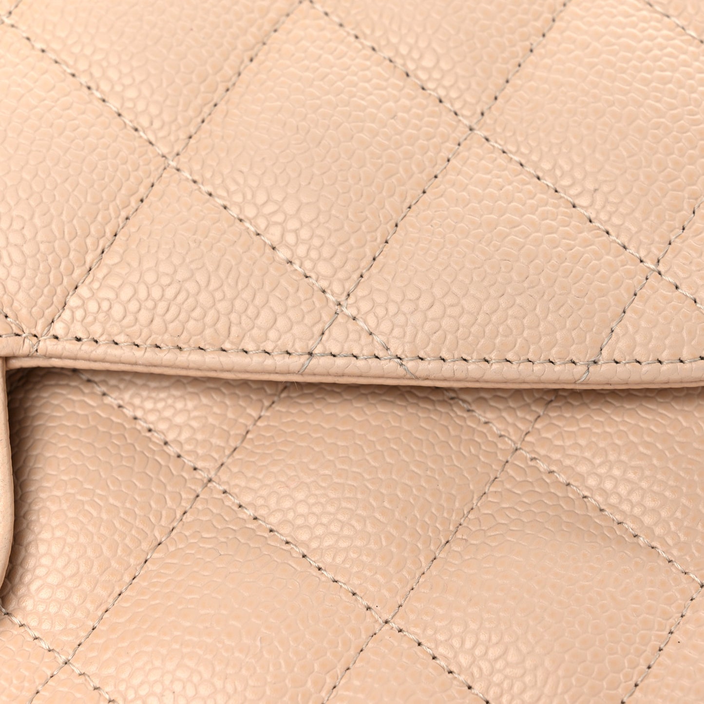 Caviar Quilted Jumbo Double Flap Beige Clair