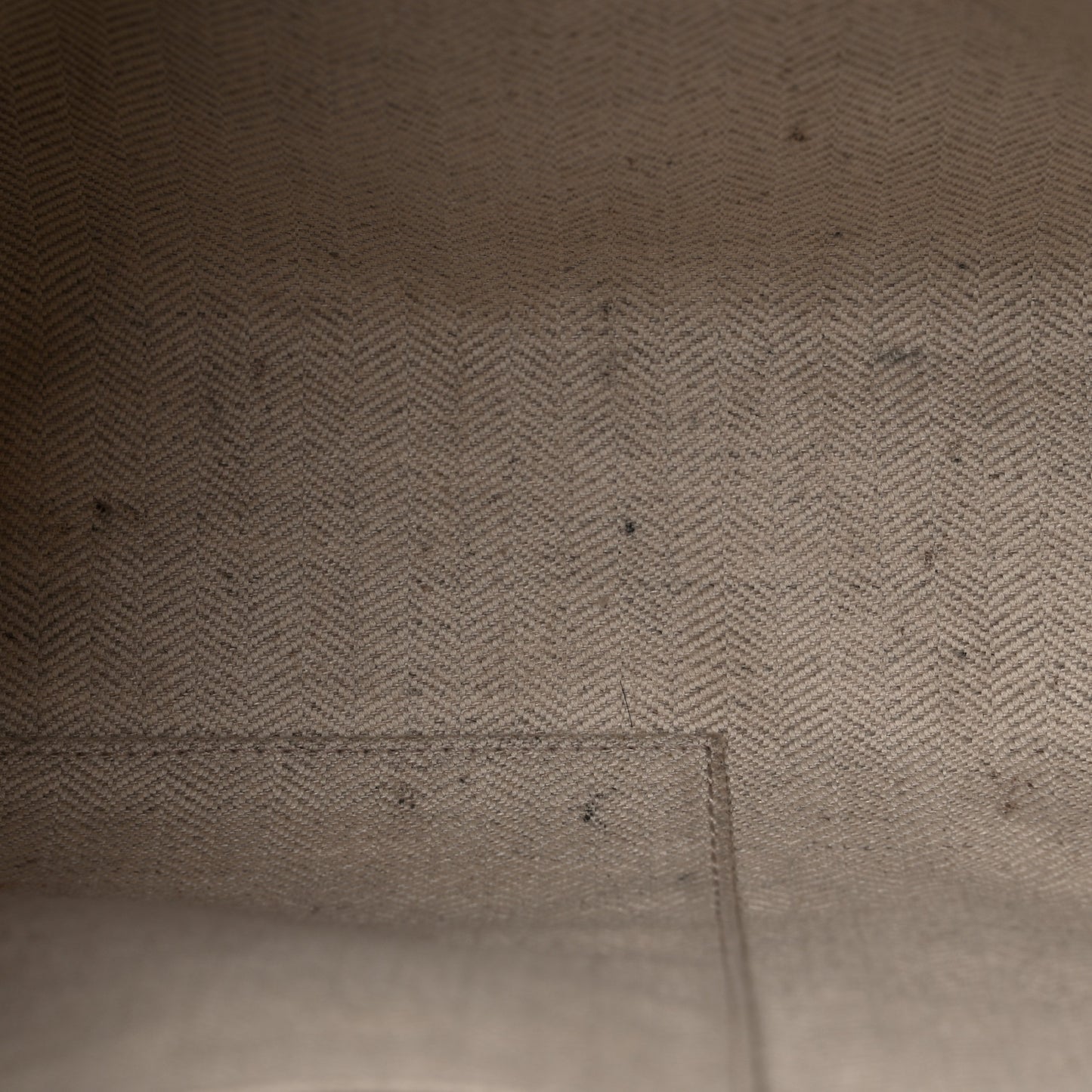 Calfskin T Pouch Red