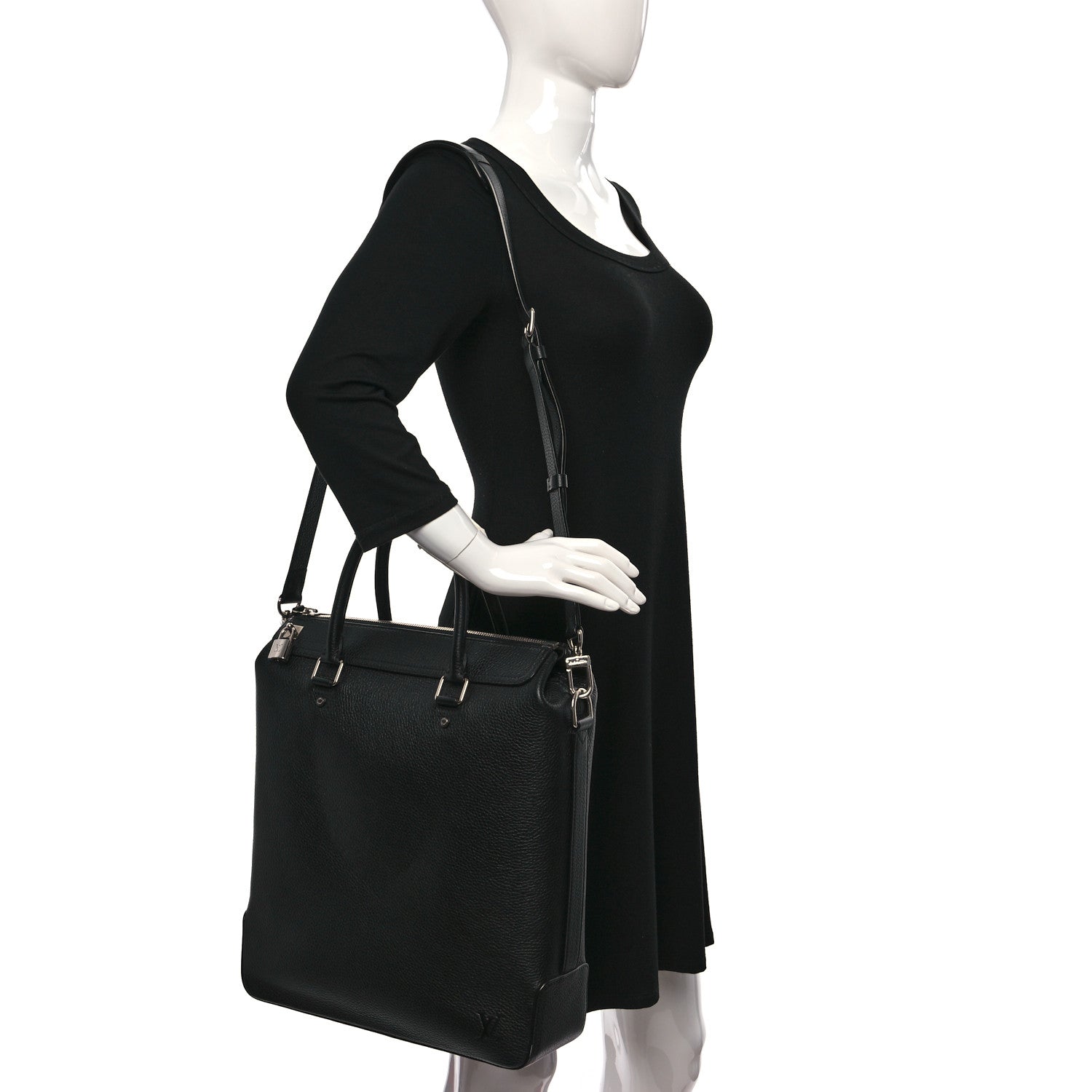 Louis Vuitton Taurillon Greenwich Black 3 of 9