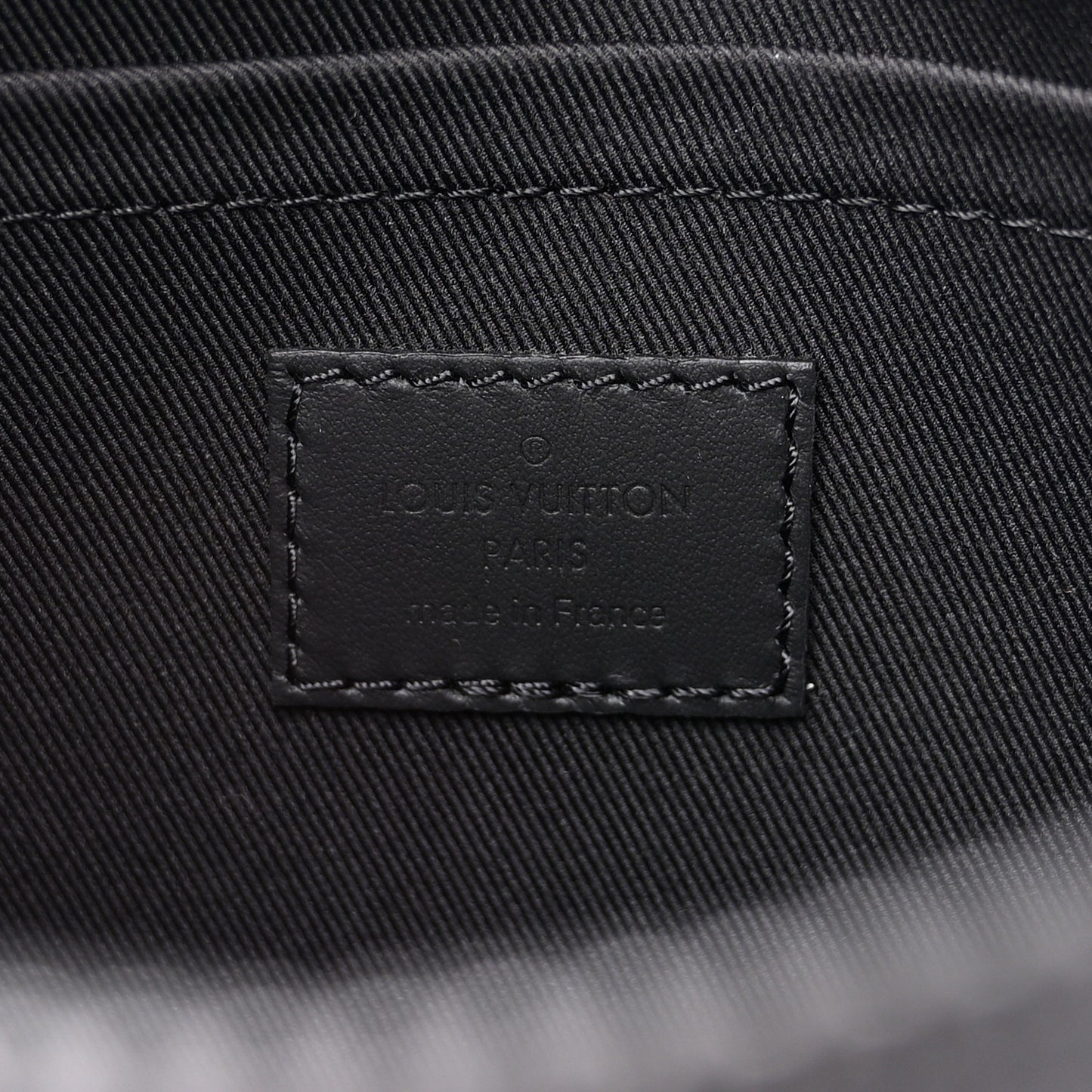 LOUIS VUITTON Taurillon Monogram S Lock Messenger Black