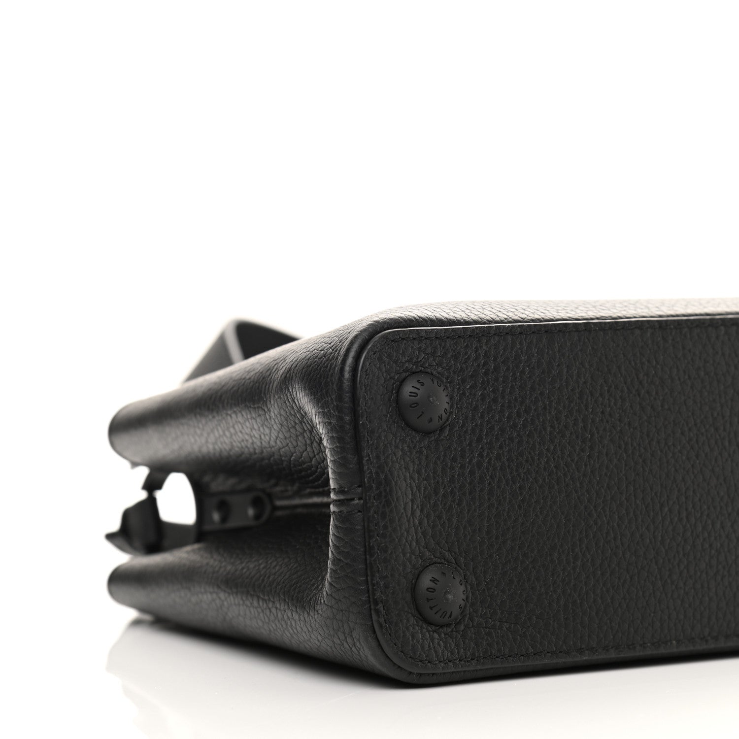 Louis Vuitton Taurillon Capucines BB Matte Black 8 of 10