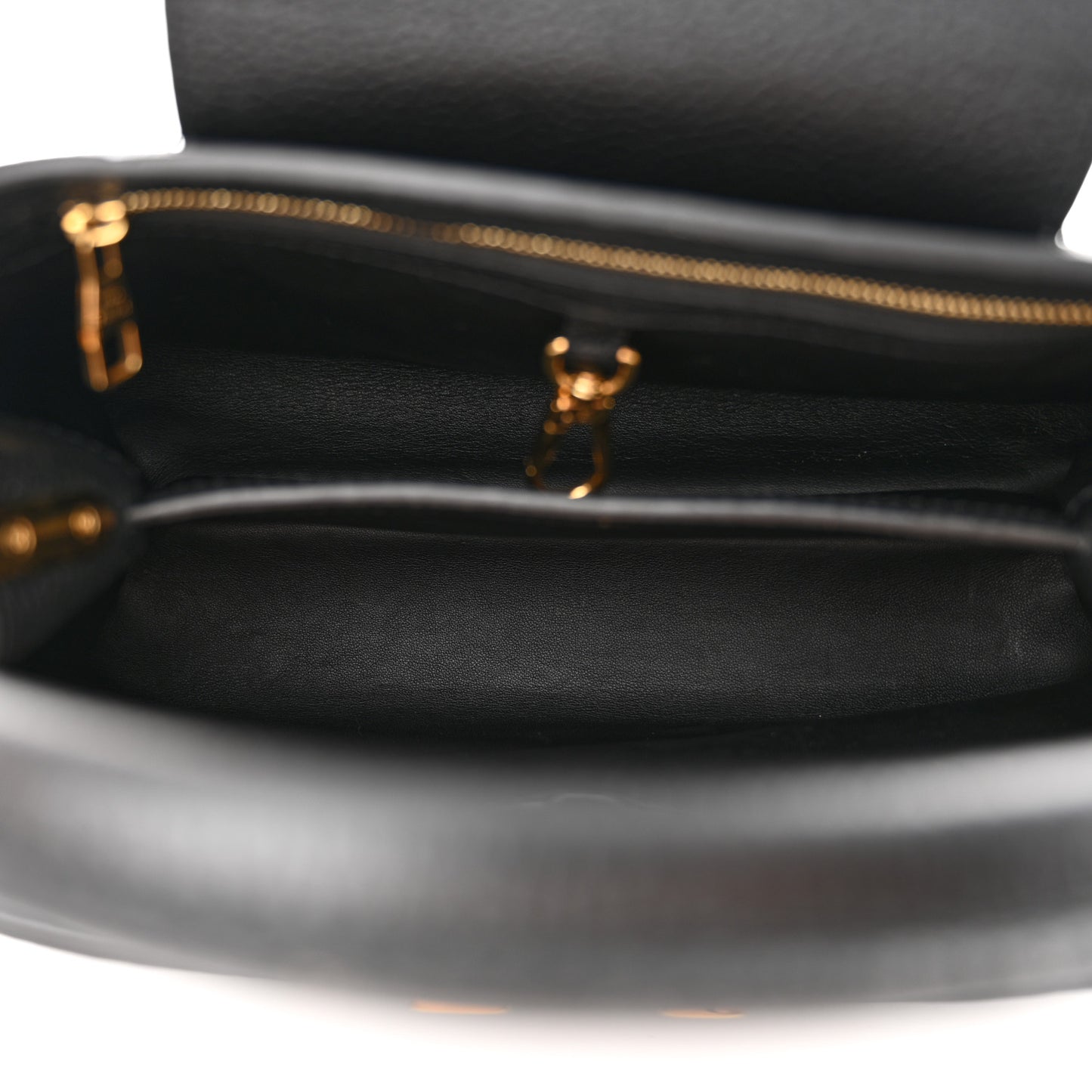 Taurillon Studded Capucines PM Black