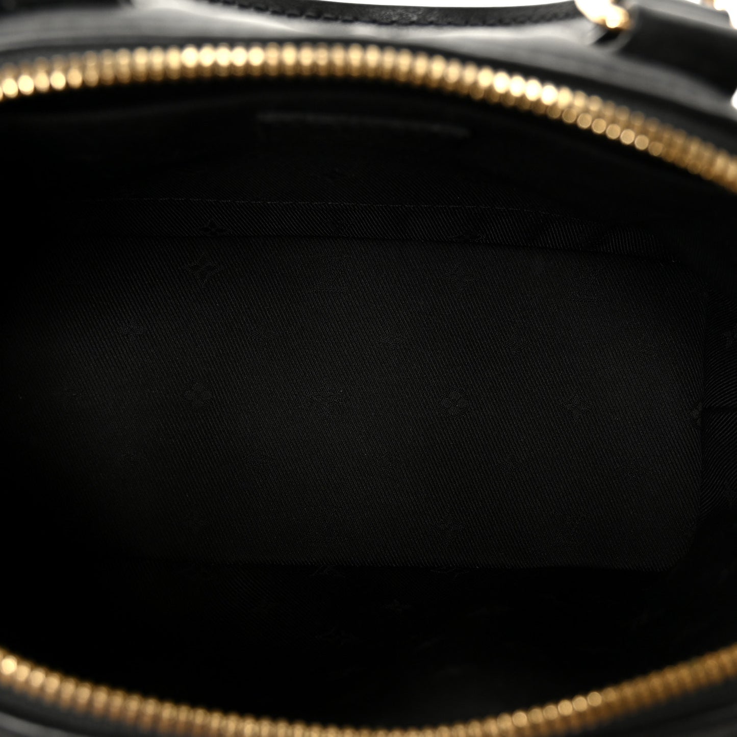 Calfskin Bubblegram Alma BB Black