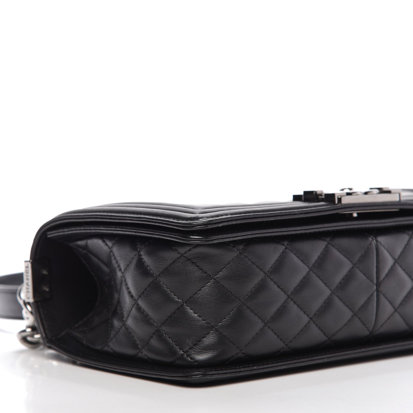 Calfskin Chevron Quilted Medium Boy Flap Black