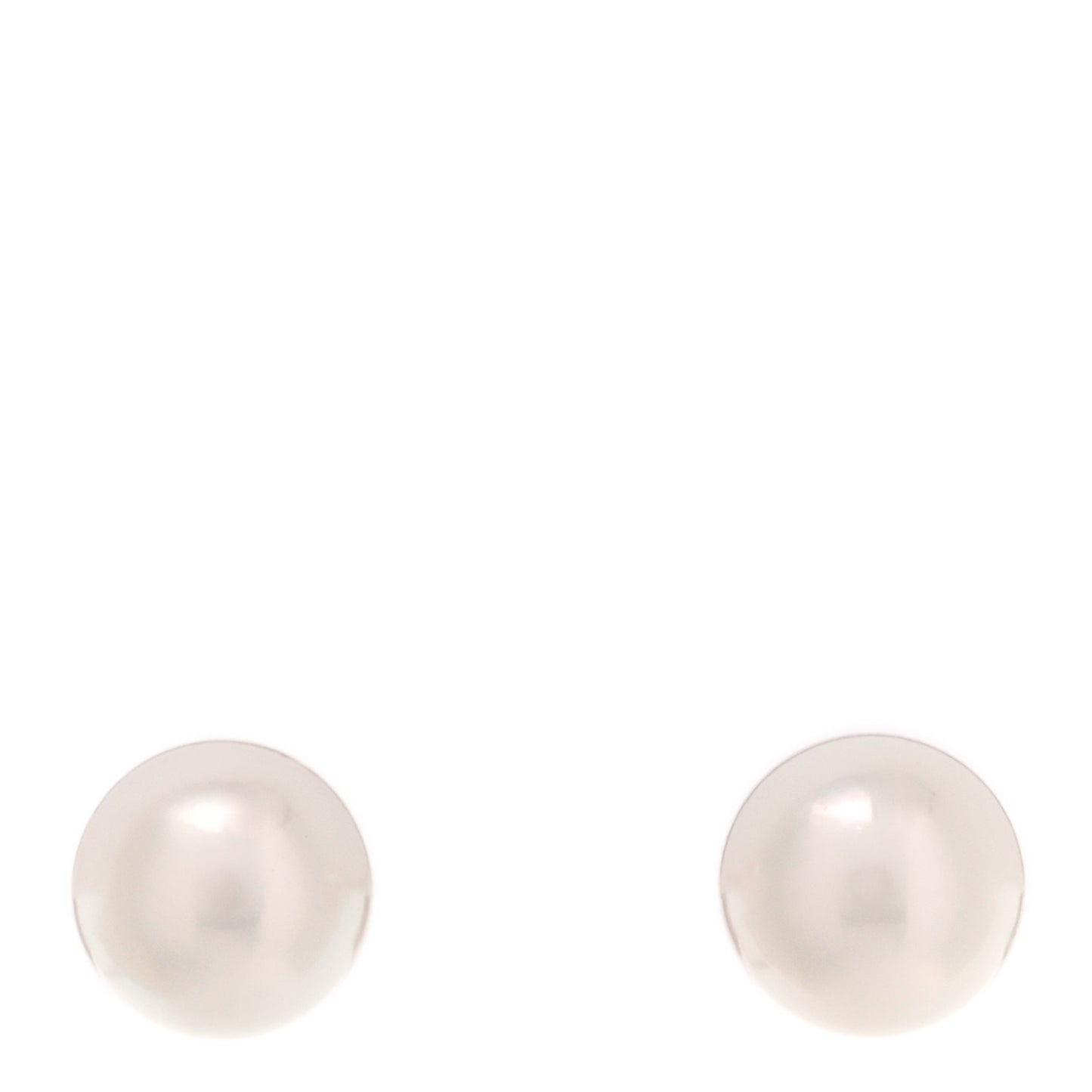 18K White Gold Akoya Cultured Pearl 6mm Stud Earrings