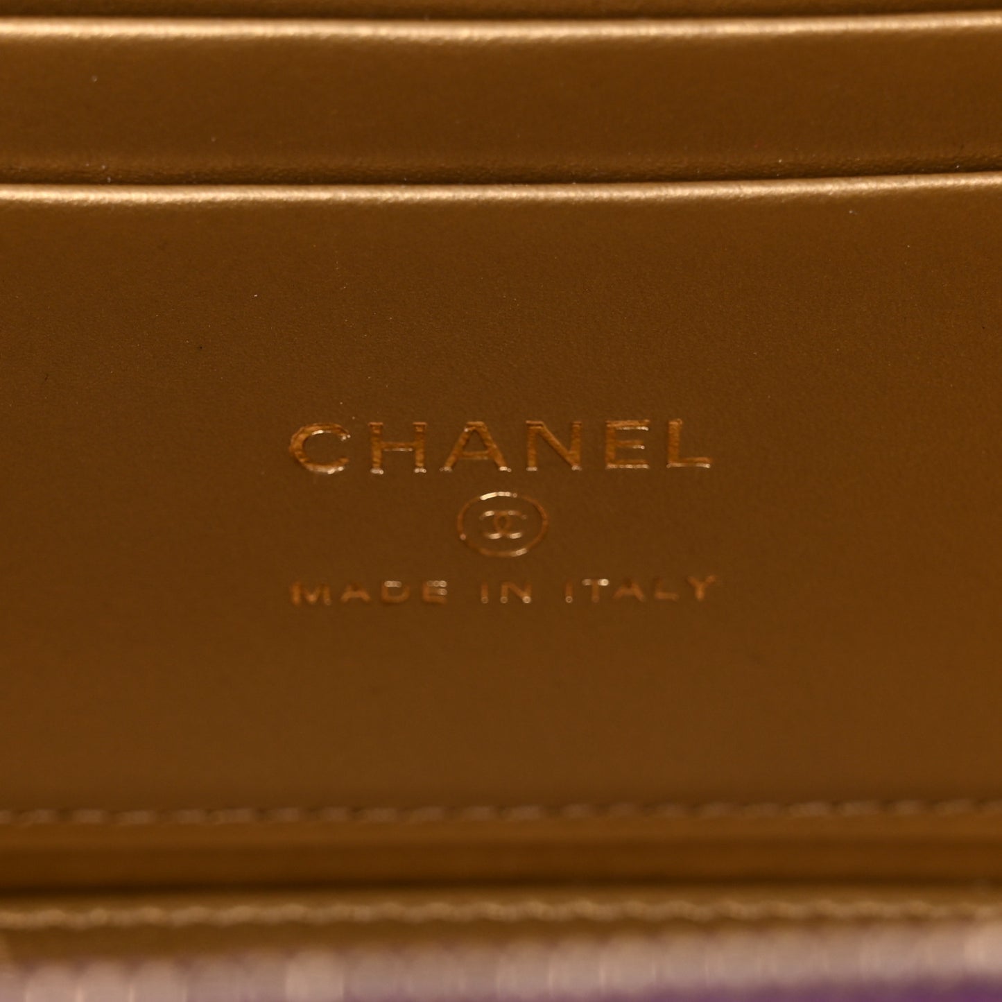Lambskin Quilted Pearl Crush Small Vanity Case With Chain Purple