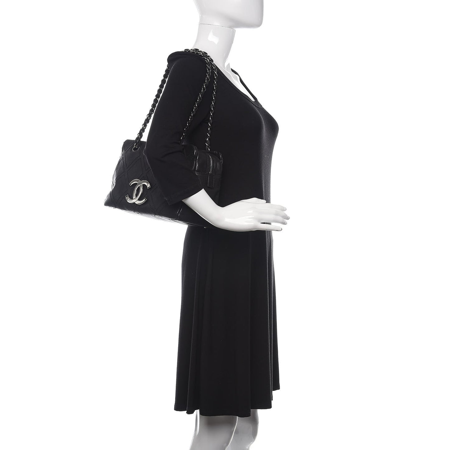 Calfskin Diamond Stitch Tote Black