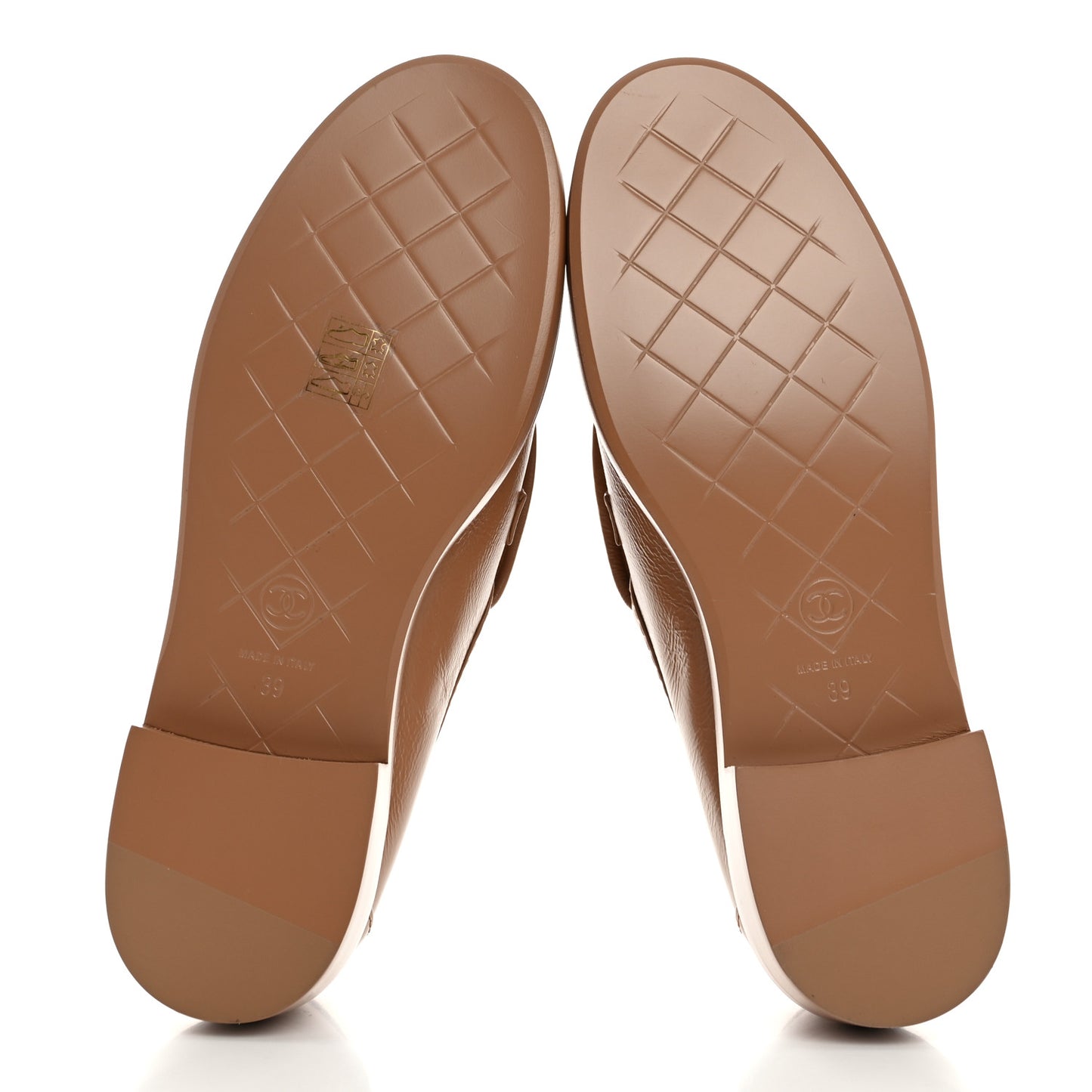 Crumpled Lambskin Quilted CC Turnlock Moccasins 39 Dark Beige