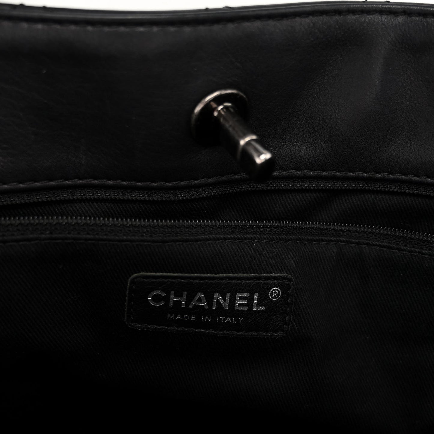 Calfskin Quilted Small Shopping In Chains Tote Black