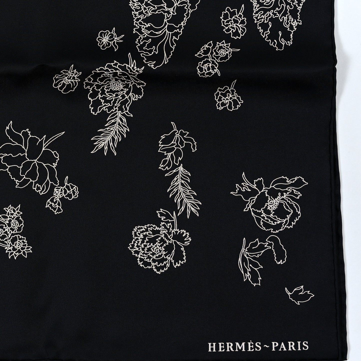Silk Twill Robe Legere Scarf 90 Black White
