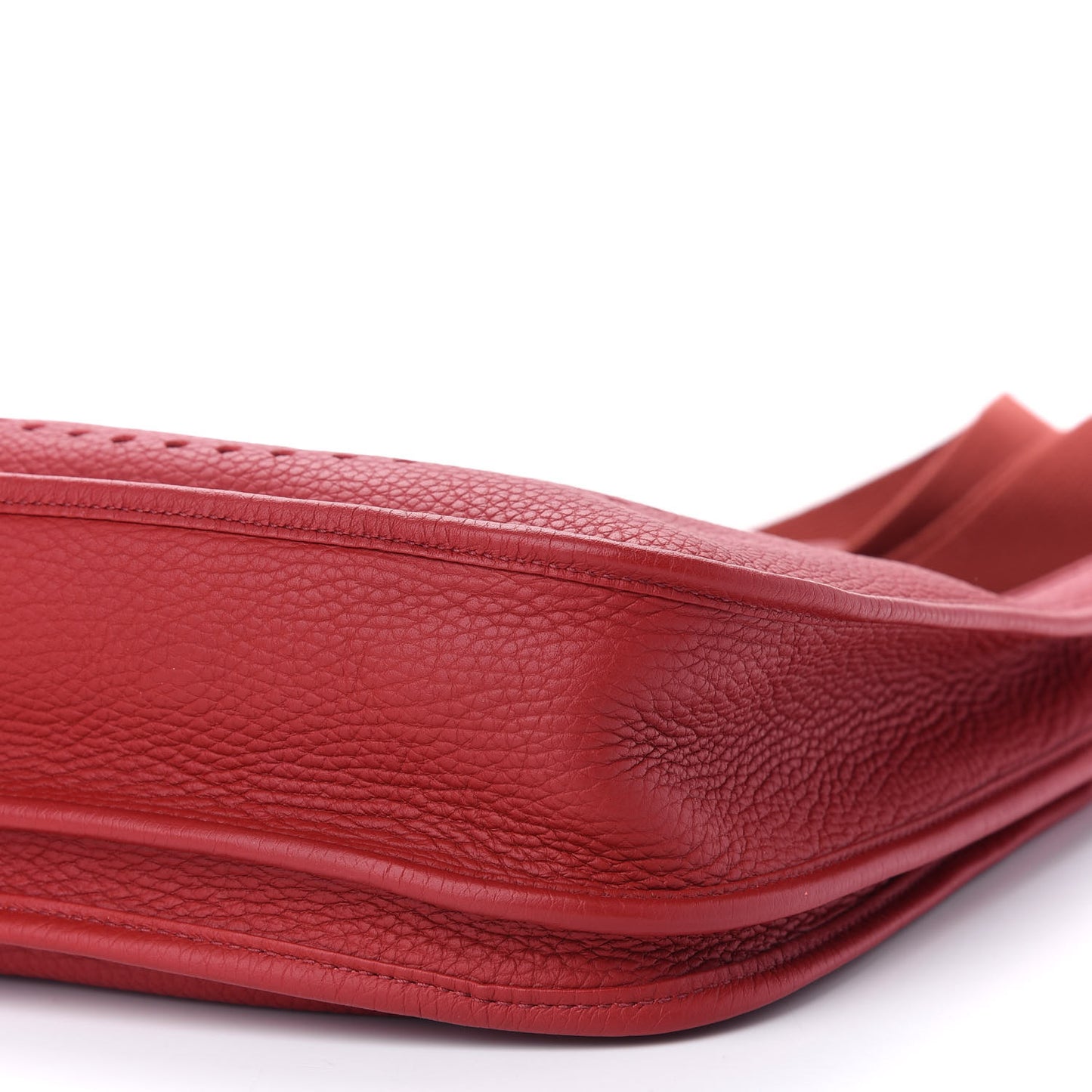 Taurillon Clemence Evelyne III PM Rouge Garance