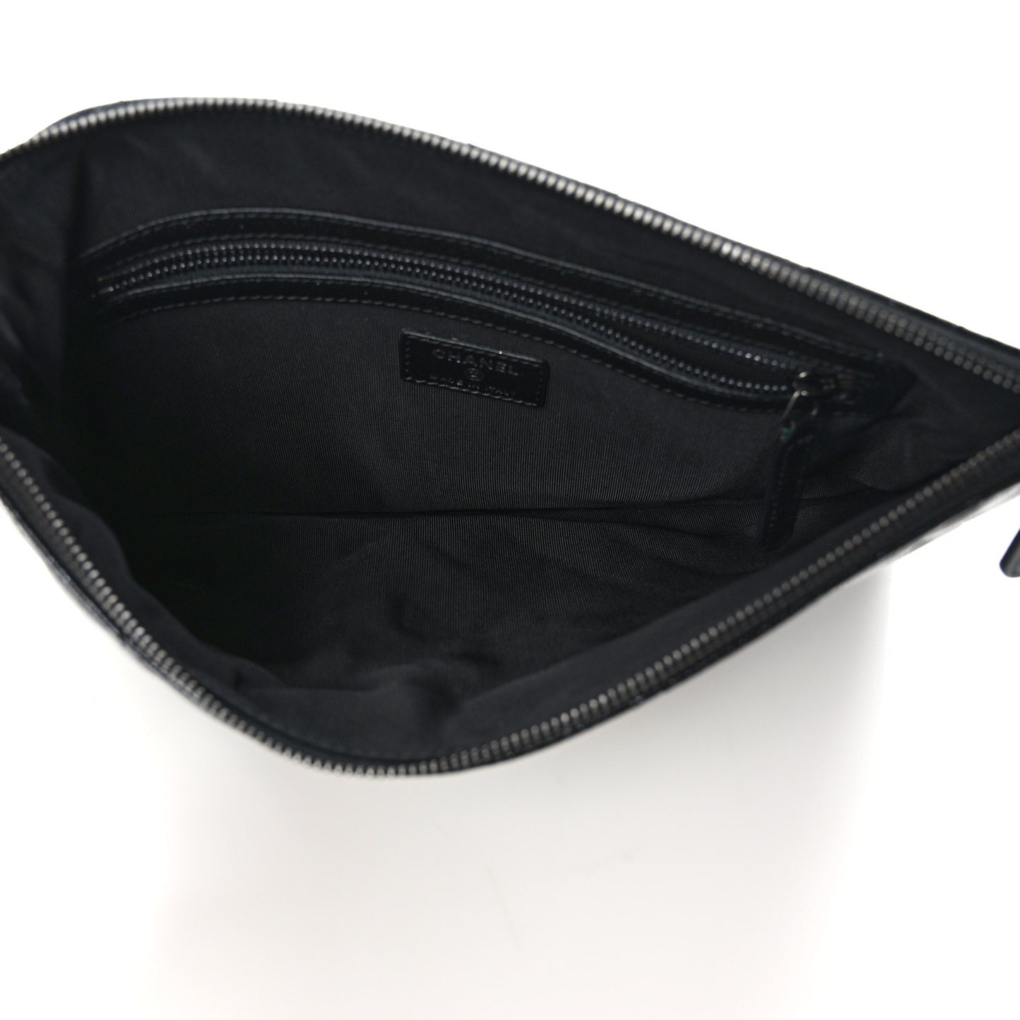 Iridescent Caviar Quilted Medium Cosmetic Case Black