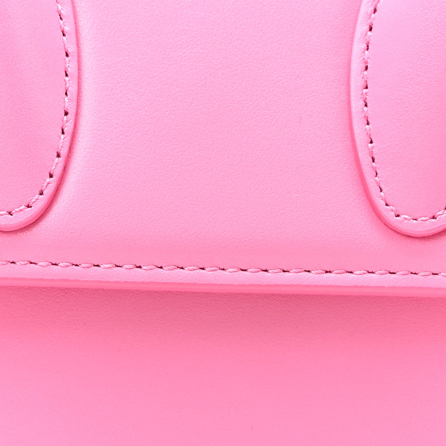 Smooth Calfskin Le Chiquito Moyen Neon Pink