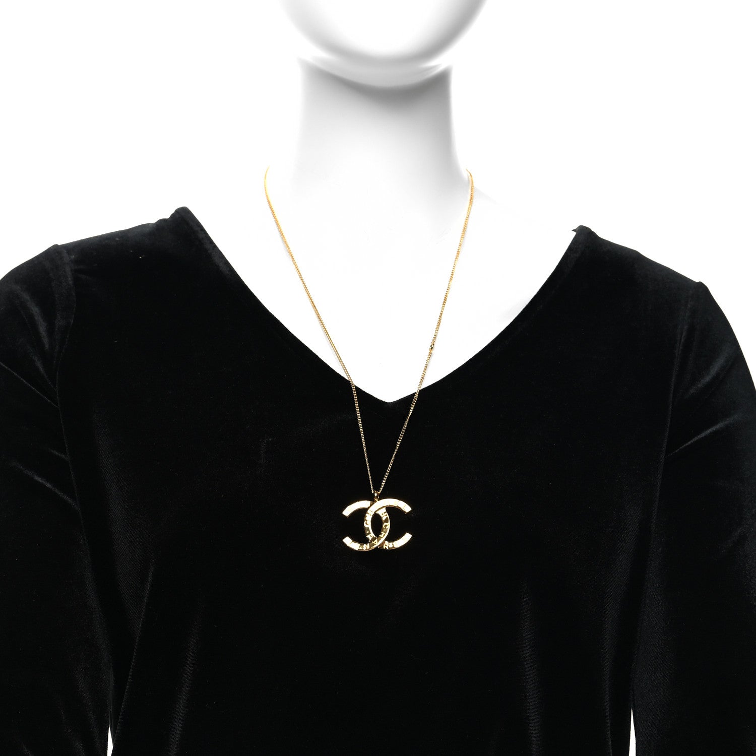 Chanel Metal CC Paris Button Necklace Gold 2 of 5