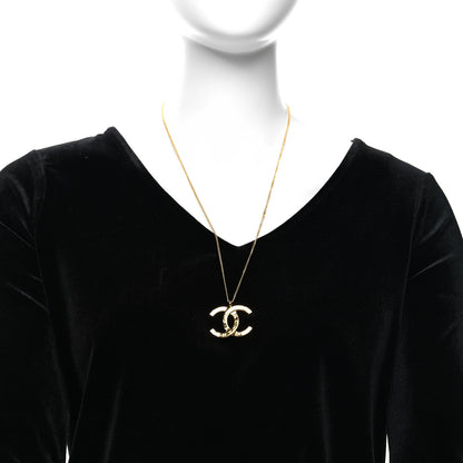 Chanel Metal CC Paris Button Necklace Gold 2 of 5