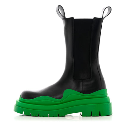Bottega Veneta Calfskin The Tire Chelsea Boots 38.5 Black Grass 1 of 14
