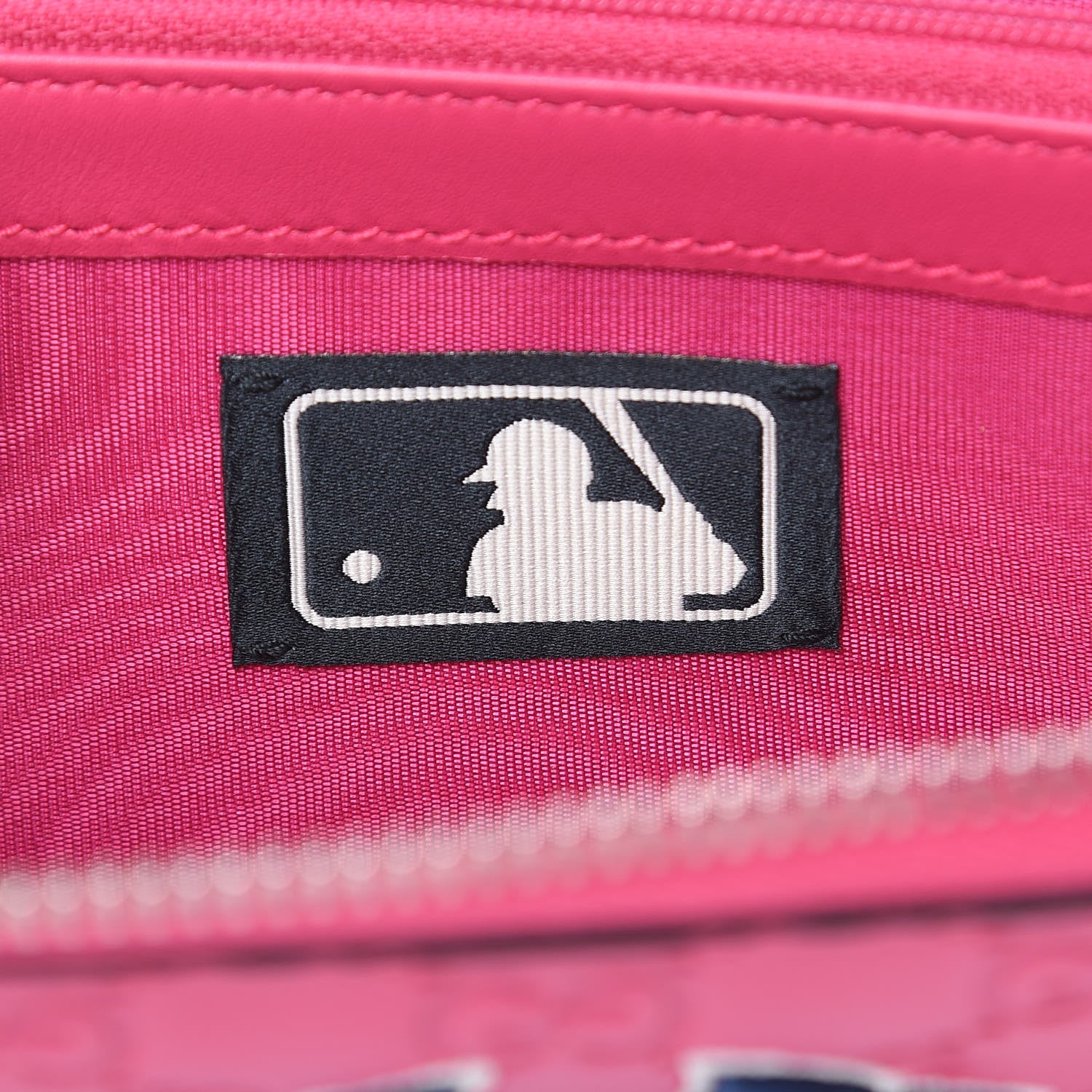 Gucci X MLB Guccissima Signature NY Yankees Embroidered Zip Around Wallet Box Pink Blue Ivory 8 of 10
