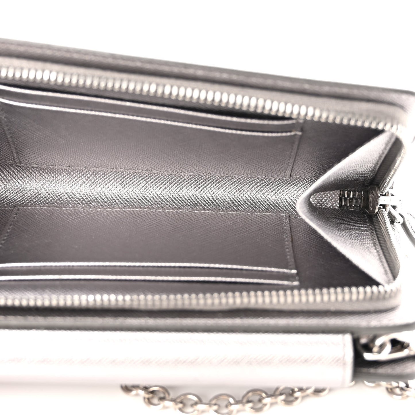 Saffiano Metal Chain Wallet Cromo
