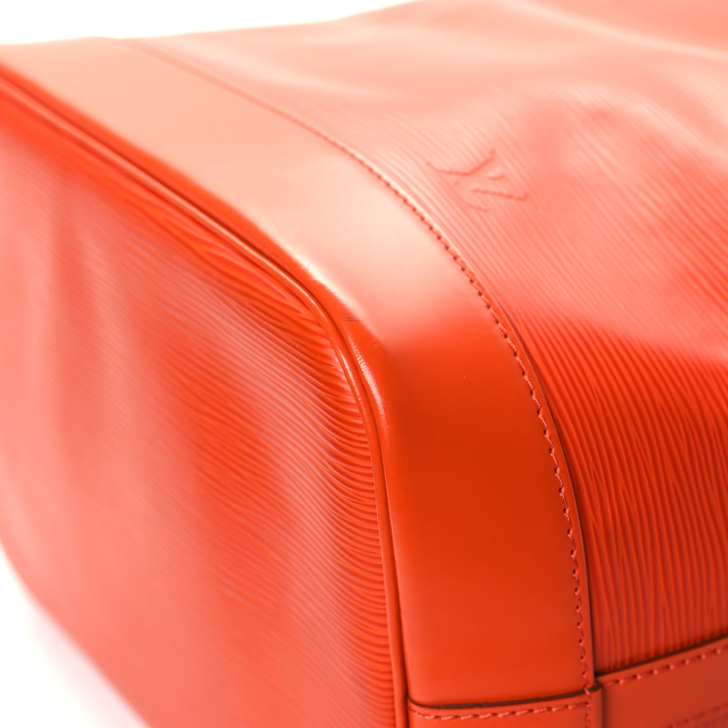 Louis Vuitton Epi Noe Piment 10 of 14