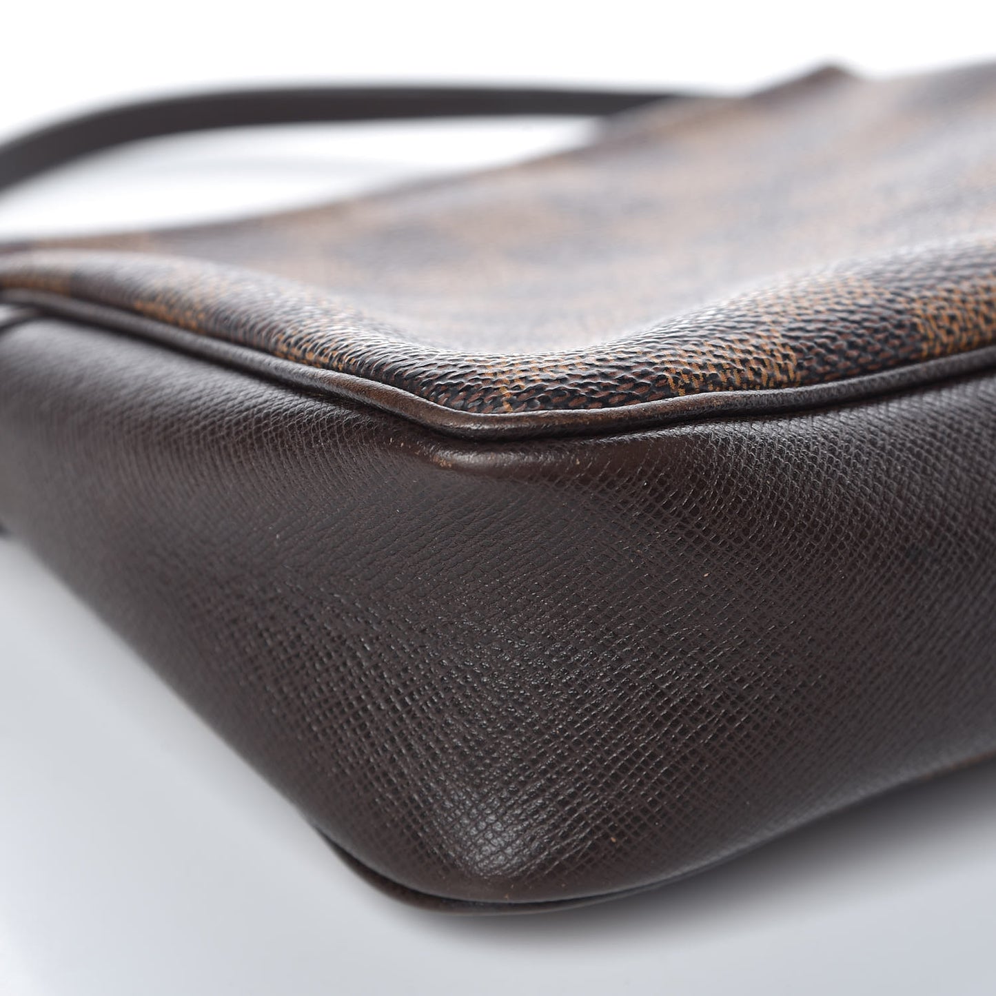 Damier Ebene Trousse Make Up Bag Pochette