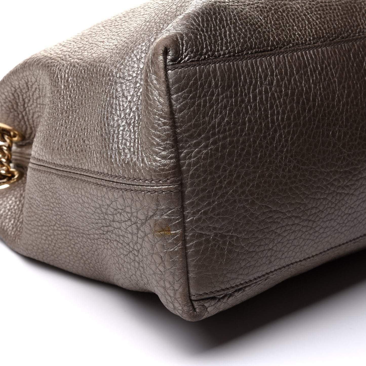 Metallic Pebbled Calfskin Medium Soho Chain Shoulder Bag Golden Beige