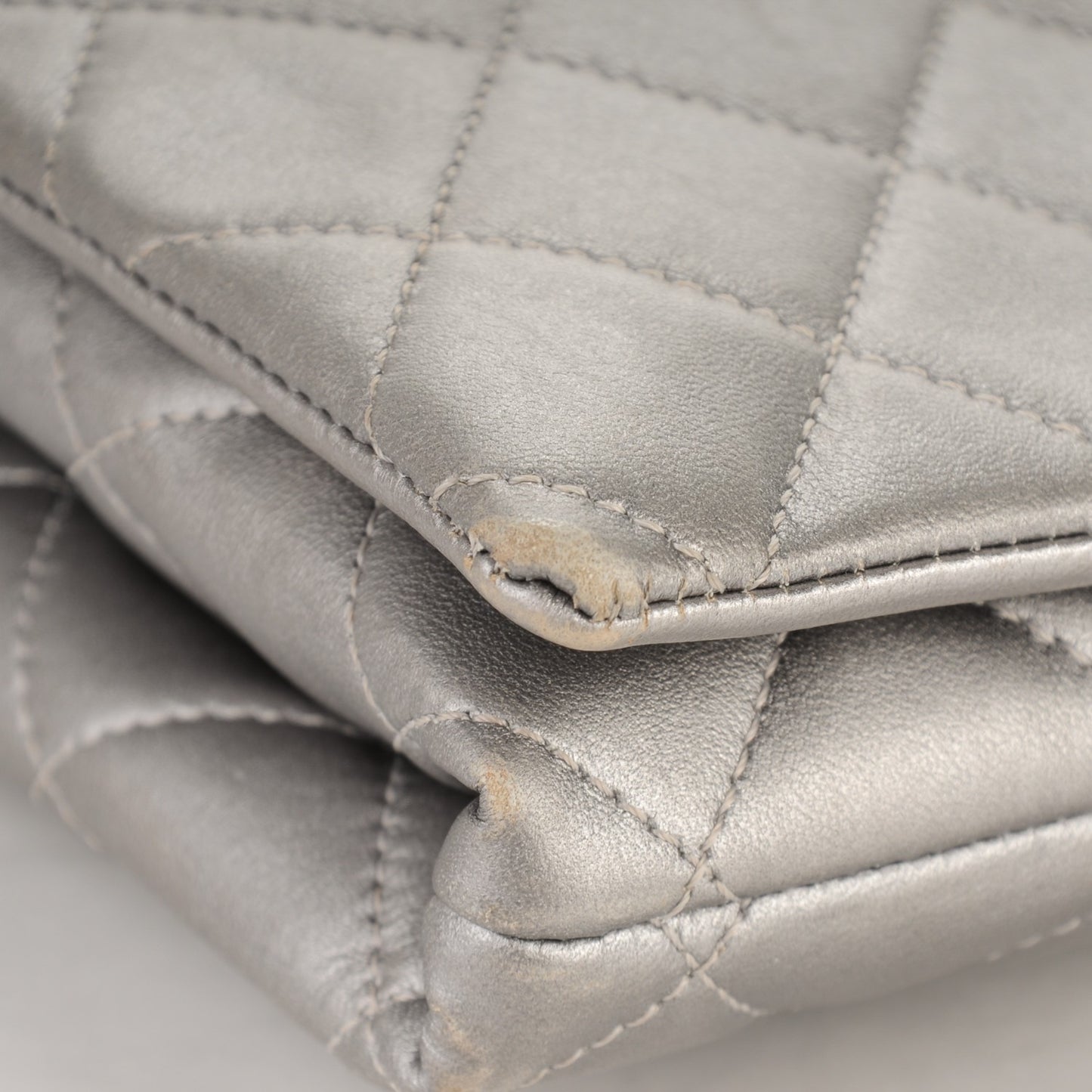 Metallic Lambskin Quilted Medium Leo Lion Flap Clutch Silver