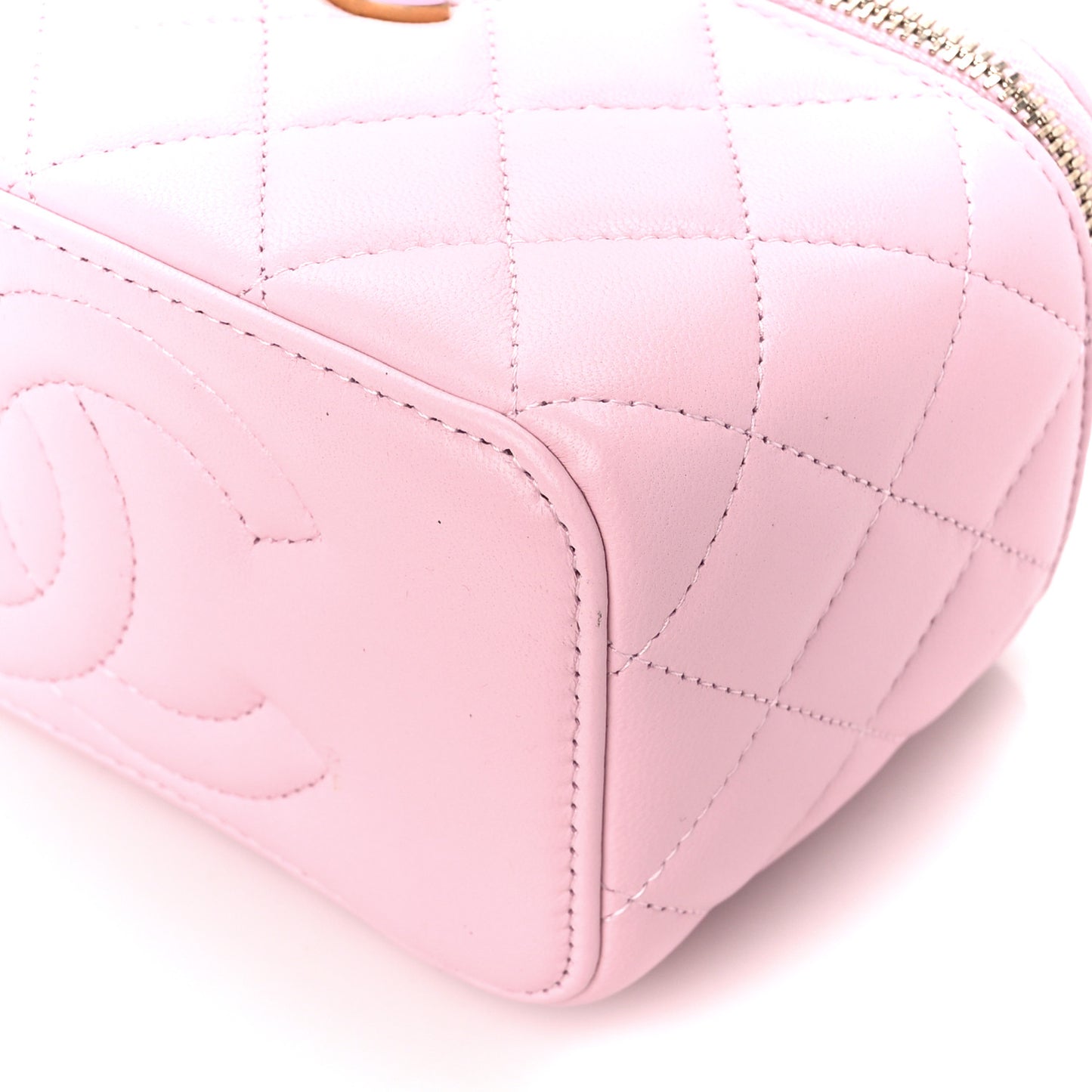 Lambskin Enamel Quilted Small Vanity Case With Chain Pink